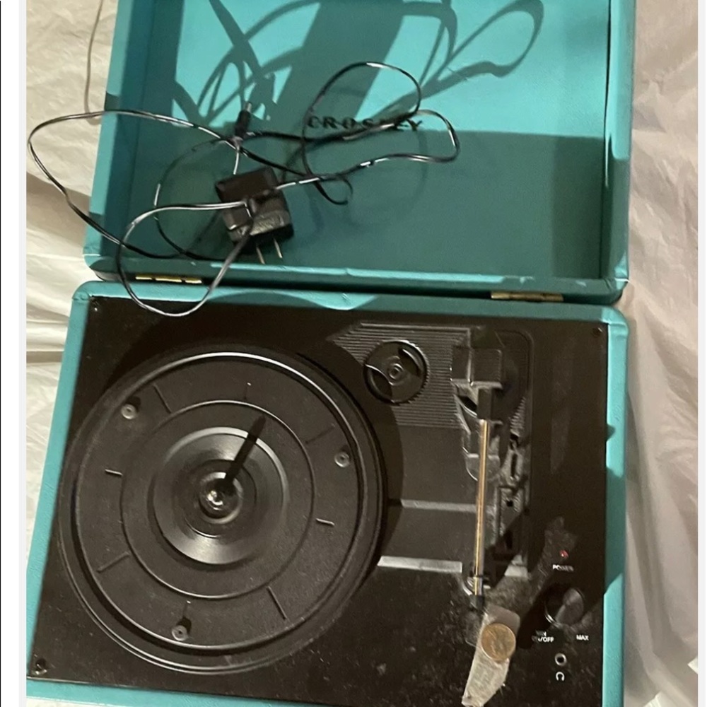 Crosley Portable Vintage Style Turquoise Record Player